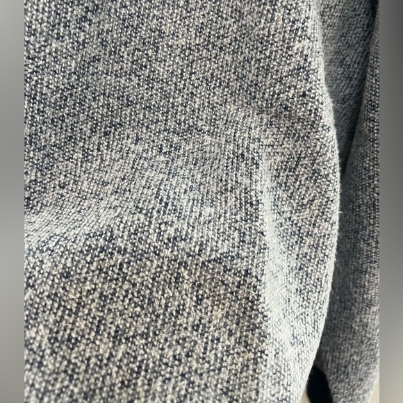 Express Men’s Blue Crew Neck Sweatshirt Size M - Picture 9 of 10